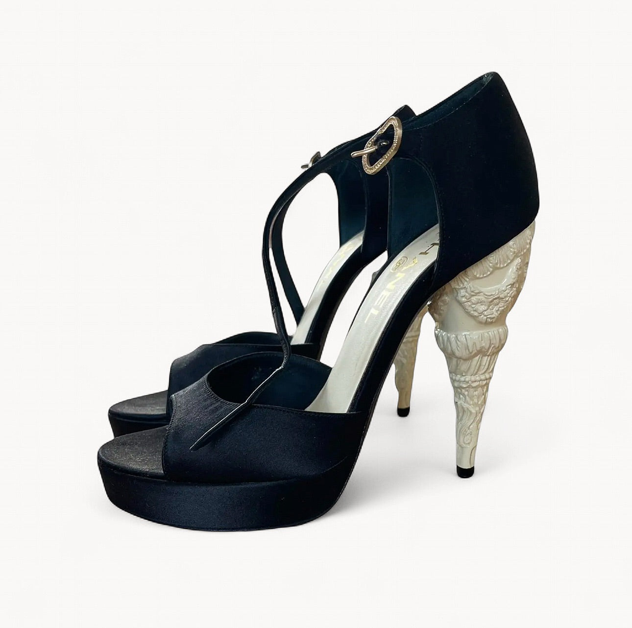 Chanel S 2010 “Wedding Cake” Mary Jane Heels