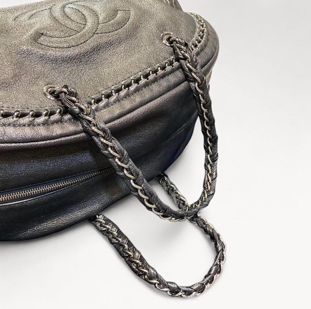 Chanel CC Chain Leather Luxe Ligne Bowler Bag