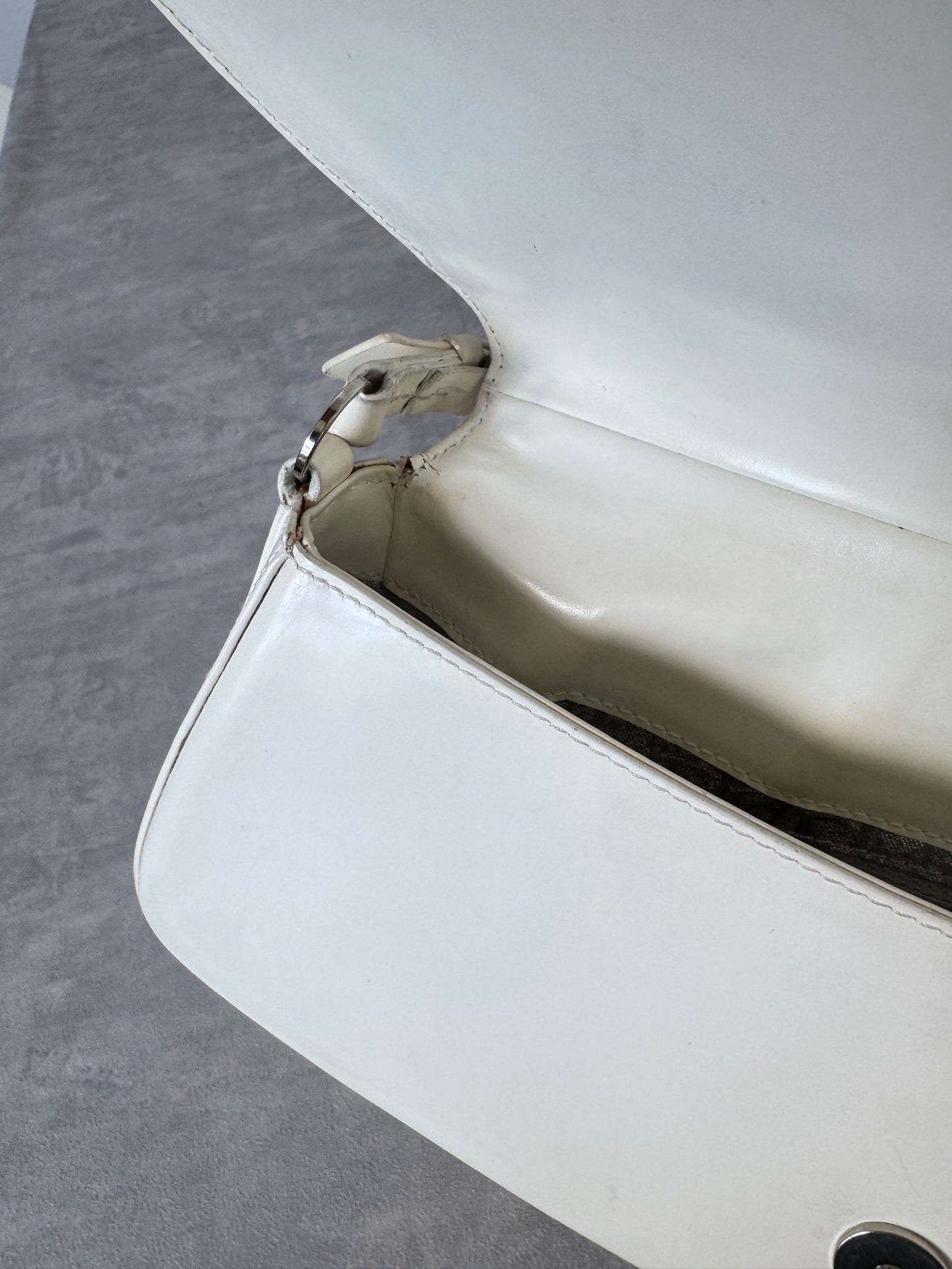 Christian Dior FW 2003 White Patent Leather Bondage Shoulder bag