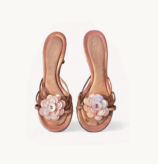 Chanel 2000’s by Karl Lagerfeld Peachy Shell Camellia Heels