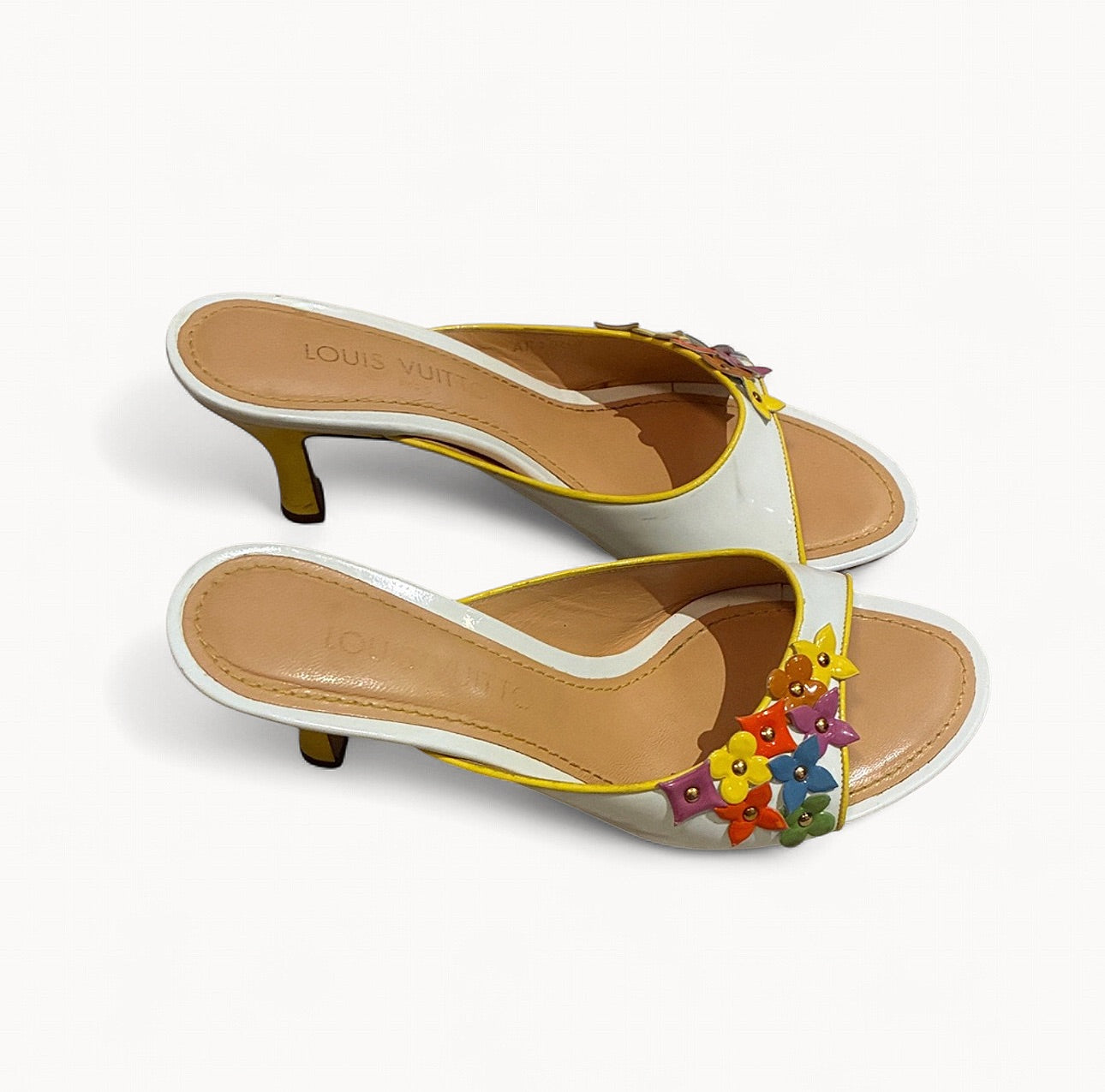Louis Vuitton 2002 Flower Motif Patent Leather Kitten Heels